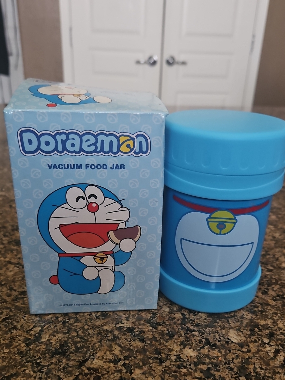 Doraemon Vacuum Food Container - Picture 3 of 11